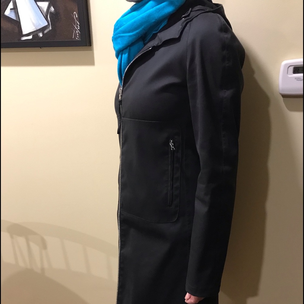 Authentic  PRADA coat, size Small - Picture 6 of 15